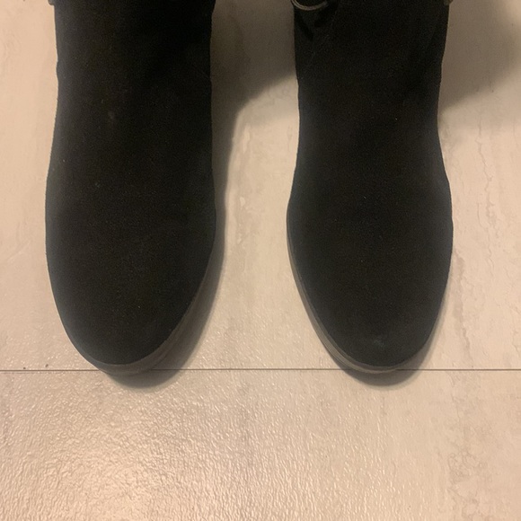 H by Halston Women's Black Leather Comfy Helled Boots Size 10M - Picture 8 of 12